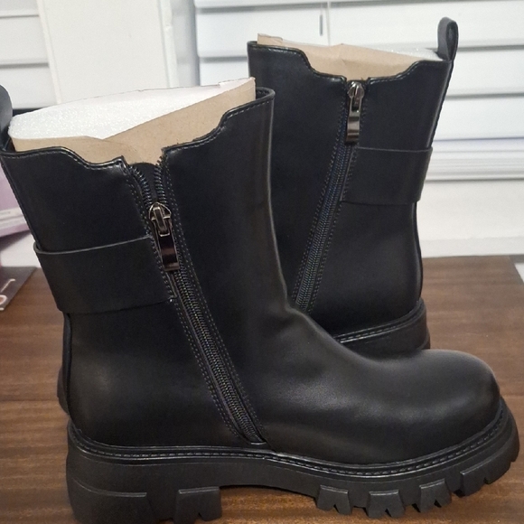 Black Rugged Sole Chunky Ankle Moto Boots with Buckle - Picture 3 of 9